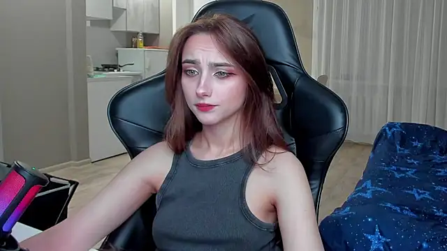 SilverDream online show from September 2025 08:25:02 PM