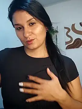 Snapshot of elena_jonees chatting on November 2025 08:21:01 PM elena jonees online show from November 2025 08:21:01 PM