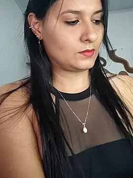 Snapshot of elena_jonees chatting on November 2025 07:58:01 PM elena jonees online show from November 2025 07:58:01 PM