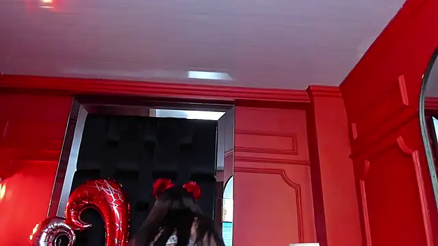 nathalie rossel online show from February 2025 07:10:02 PM