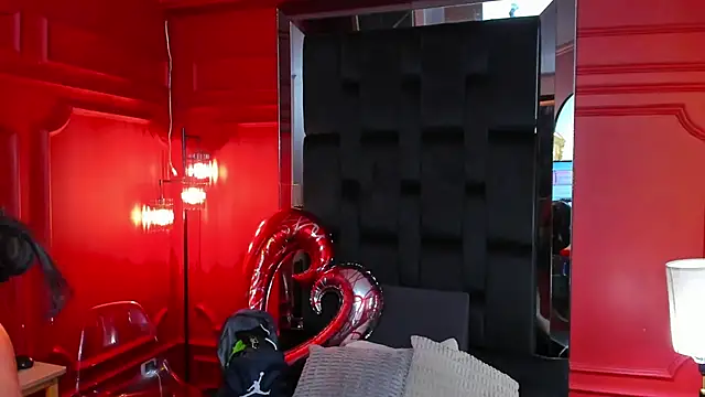 nathalie rossel online show from February 2025 12:19:01 AM