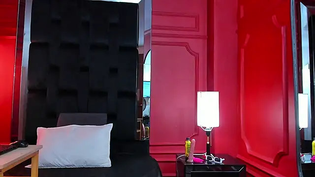 nathalie rossel online show from March 2025 07:09:02 PM