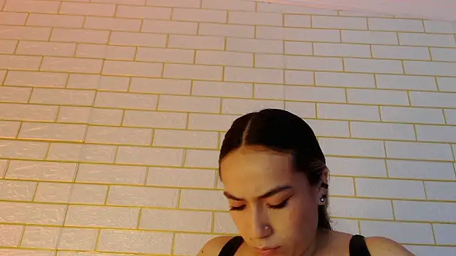 NYX1126 online show from November 2025 01:47:02 PM