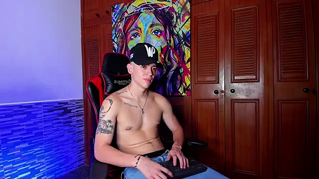 Dimitri higth420 online show from February 2025 09:53:02 AM