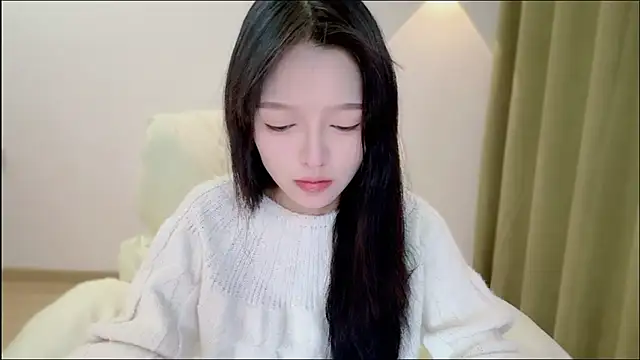 xiaodaibabyy online show from November 2025 02:40:02 PM