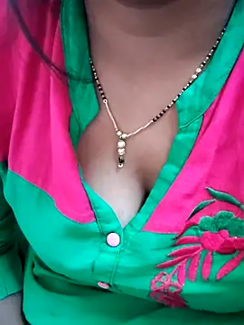 Snapshot of lovelyruhi chatting on January 2025 09:46:01 AM lovelyruhi online show from January 2025 09:46:01 AM