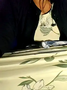 Snapshot of lovelyruhi chatting on February 2025 06:35:02 PM lovelyruhi online show from February 2025 06:35:02 PM