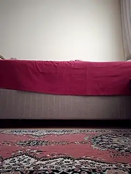 nyraminyon online show from October 2025 12:01:02 PM