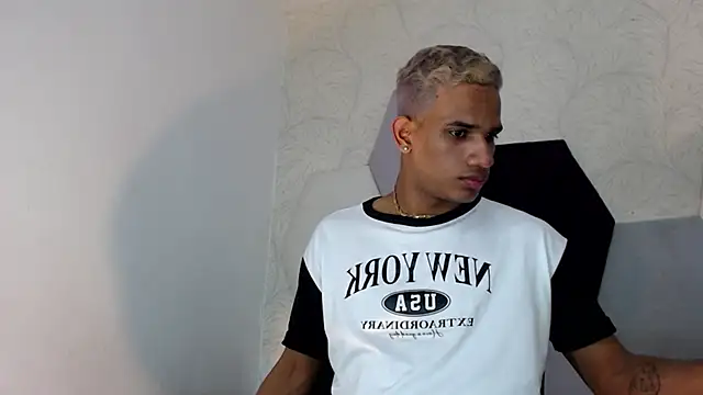 AbrahanBratz online show from January 2025 11:24:01 PM