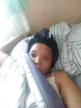 Snapshot of Feathergal69_ chatting on October 2025 08:35:01 AM Feathergal69 online show from October 2025 08:35:01 AM