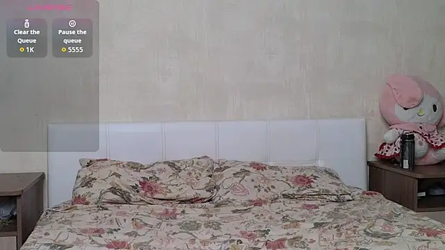 Betty Blamee online show from October 2025 09:09:01 AM