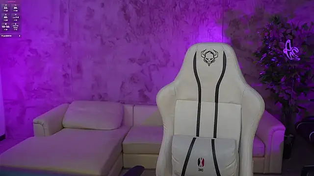 Julia  Star  online show from January 2025 11:34:02 AM