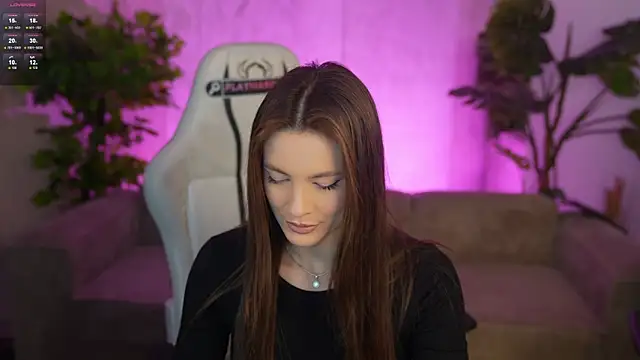 Julia  Star  online show from March 2026 03:50:02 PM