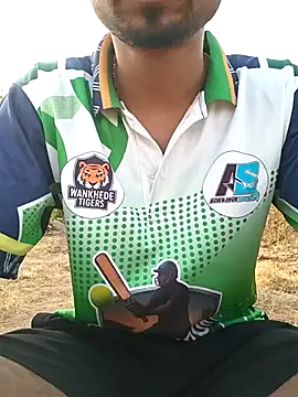 Snapshot of Piyush_2024 chatting on May 2026 12:11:01 PM Piyush 2024 online show from May 2026 12:11:01 PM