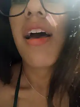 Snapshot of AleFantasy0001 chatting on February 2025 09:04:02 PM AleFantasy0001 online show from February 2025 09:04:02 PM