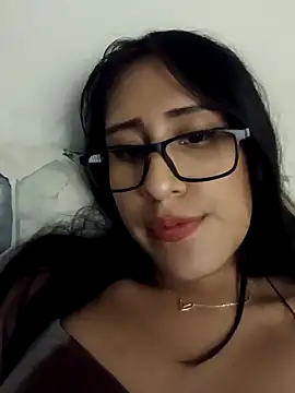 Snapshot of AleFantasy0001 chatting on March 2025 10:45:02 PM AleFantasy0001 online show from March 2025 10:45:02 PM