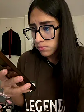 Snapshot of AleFantasy0001 chatting on October 2025 01:12:02 AM AleFantasy0001 online show from October 2025 01:12:02 AM