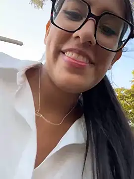 Snapshot of AleFantasy0001 chatting on December 2025 10:04:02 PM AleFantasy0001 online show from December 2025 10:04:02 PM