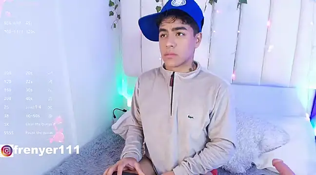 kiing azahell online show from January 2025 08:36:02 PM