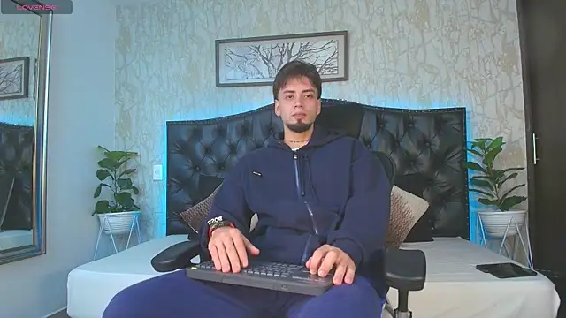 MattDevon online show from February 2026 03:33:01 AM