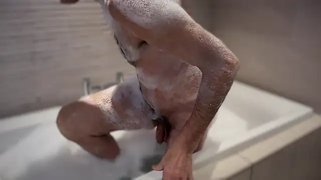 Snapshot of TowaFreespirit chatting on January 2025 05:00:02 PM TowaFreespirit online show from January 2025 05:00:02 PM