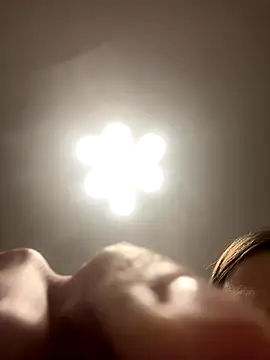 Janet Welder online show from December 2025 09:41:02 PM