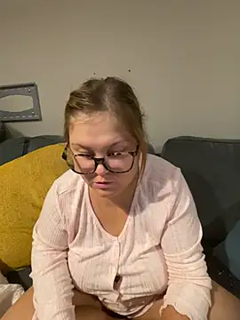 Tallulah-mae-xoxox online show from May 2026 08:32:01 PM