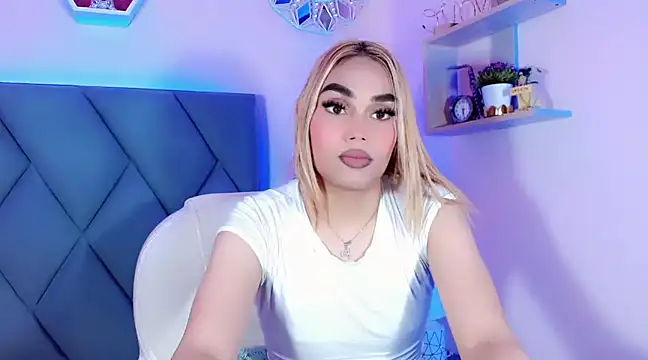 Hallyhott online show from December 2024 06:49:02 PM