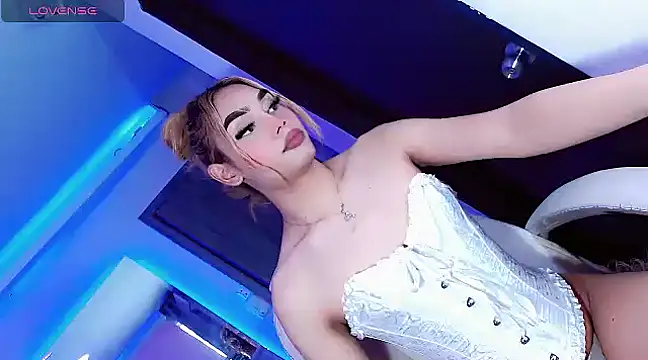 Hallyhott online show from December 2024 11:49:02 AM