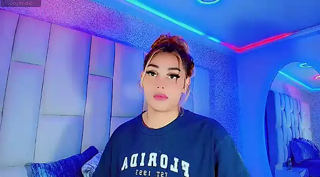 Hallyhott online show from March 2025 07:53:01 AM