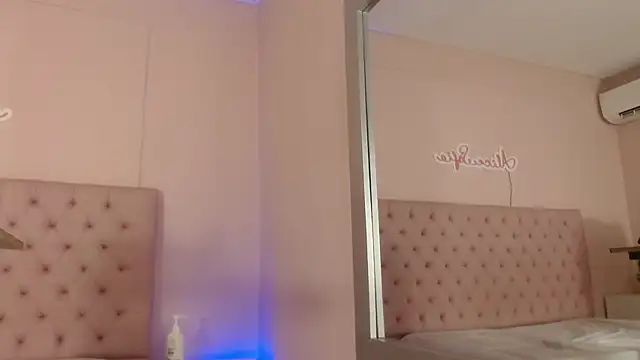 alice sofia online show from December 2025 01:51:01 PM