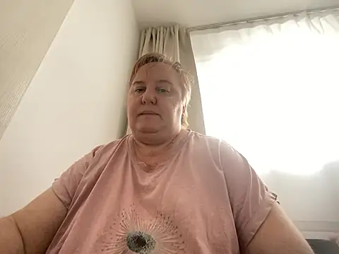 Limonka-Fire online show from February 2025 12:28:01 PM