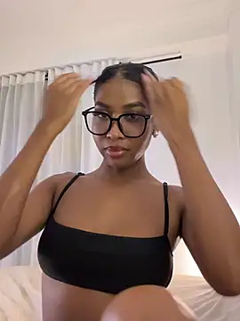 IamCrystal2 online show from January 2026 01:55:02 AM