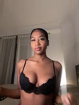 IamCrystal2 online show from March 2026 02:28:01 AM