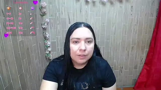 Snapshot of solyeria chatting on November 2025 01:37:01 AM solyeria online show from November 2025 01:37:01 AM