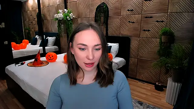 TrueReincarnation online show from October 2025 04:09:02 PM