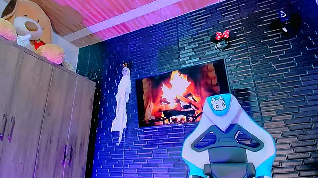 missycanoo online show from September 2025 08:32:02 PM