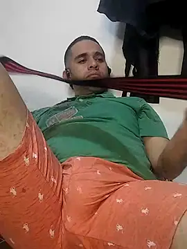 Snapshot of CRISTHIAN_GREY01 chatting on February 2025 06:40:01 PM CRISTHIAN GREY01 online show from February 2025 06:40:01 PM