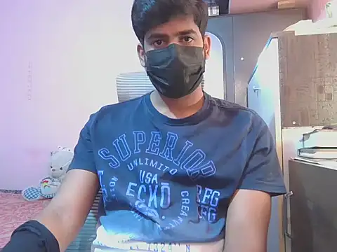 KissesBoyAD online show from January 2026 06:12:02 PM