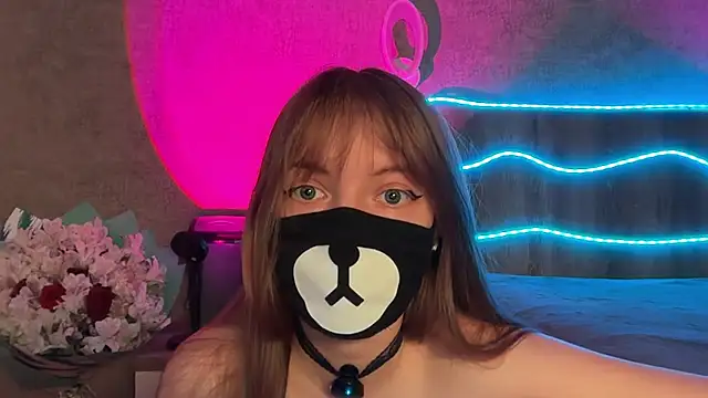 Snapshot of Your_Little_Bear chatting on June 2026 02:34:02 AM Your Little Bear online show from June 2026 02:34:02 AM