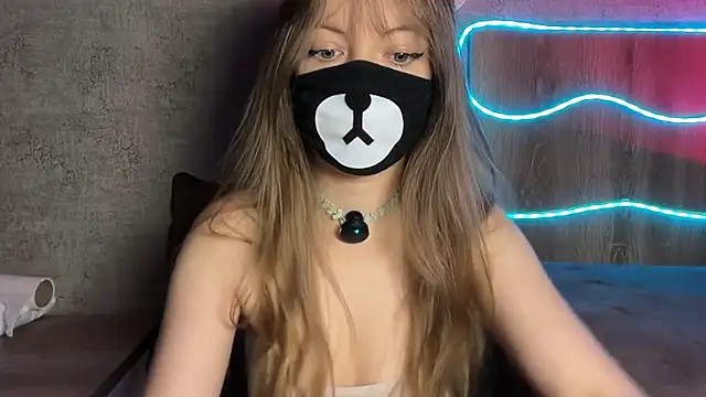 Snapshot of Your_Little_Bear chatting on June 2026 01:08:02 AM Your Little Bear online show from June 2026 01:08:02 AM
