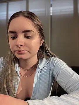 Snapshot of imlindapink chatting on October 2025 03:12:02 PM imlindapink online show from October 2025 03:12:02 PM