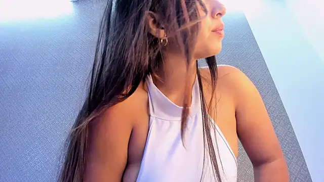 Valery Foxx  online show from December 2024 03:08:02 PM