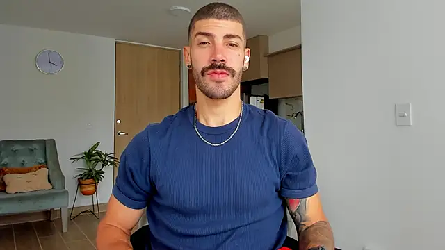 Guyinthemountain online show from December 2024 01:03:02 PM