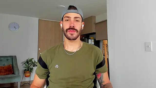 Guyinthemountain online show from January 2025 12:37:01 PM