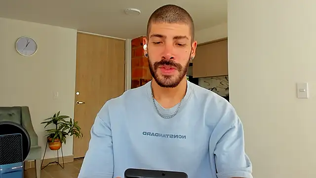 Guyinthemountain online show from January 2025 04:00:02 PM