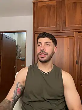 Guyinthemountain online show from July 2026 06:14:02 PM