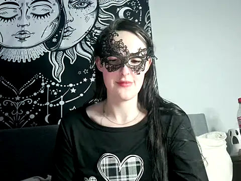 Snapshot of LexiSnowUK chatting on February 2025 08:46:01 PM LexiSnowUK online show from February 2025 08:46:01 PM