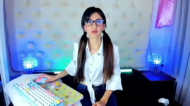 Snapshot of _jade_white_ chatting on February 2025 12:33:01 PM jade white online show from February 2025 12:33:01 PM