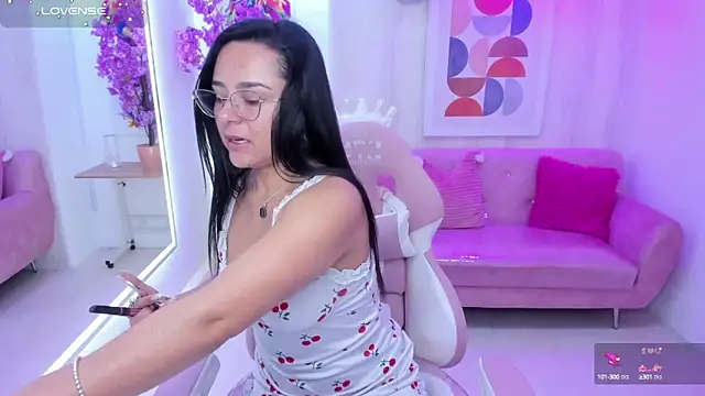 Tiara rr online show from September 2025 07:48:01 PM